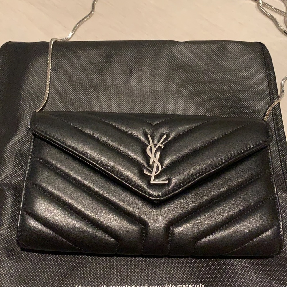 Saint Laurent Loulou wallet